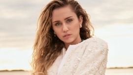 Η sexy φωτογράφιση της Miley Cyrus και οι αποκαλύψεις για την προσωπική της ζωή!
