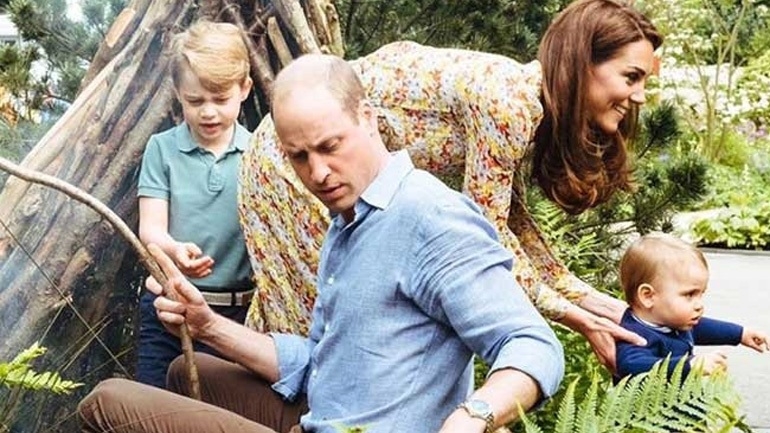 Πρίγκιπας William-Kate Middleton: Ανέμελες στιγμές με τα τρία τους παιδιά στους βασιλικούς κήπους