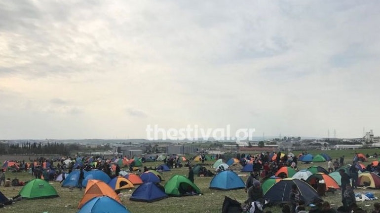 Θεσσαλονίκη: Ξεκίνησαν οι αποχωρήσεις προσφύγων από τον άτυπο καταυλισμό των Διαβατών