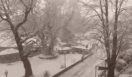 Χιόνισε και στον Χορτιάτη. Τσουχτερό το κρύο στη Μακεδονία