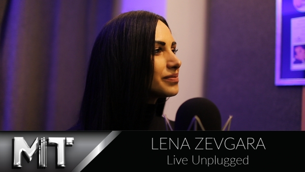 Λένα Ζευγαρά live unplugged: Kυκλοφόρησε και ξεσηκώνει το 5αλεπτο live unplugged της (βίντεο)