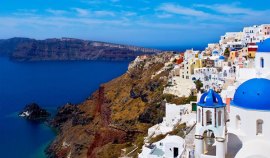 Η Ελλάδα ετοιμάζεται για ρεκόρ τουριστών