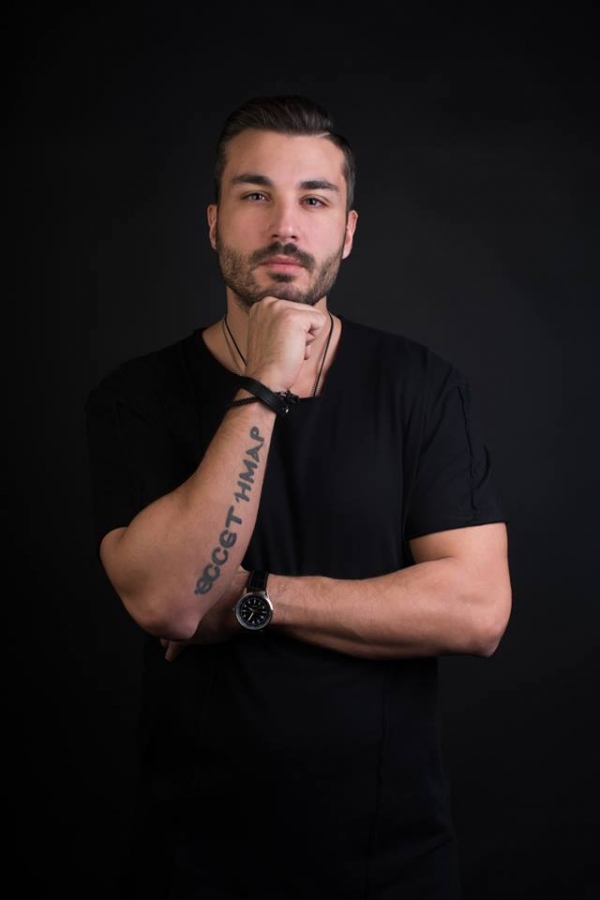 Μίλτος Ιωαννίδης: Ο συνεχώς ανερχόμενος καλλιτέχνης που εντυπωσιάζει με τα τραγούδια του και την εξαιρετική του ερμηνεία