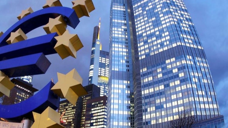 H EKT θα προσπαθήσει να δώσει ώθηση στην οικονομία της Ευρωζώνης: Αμετάβλητα τα επιτόκια
